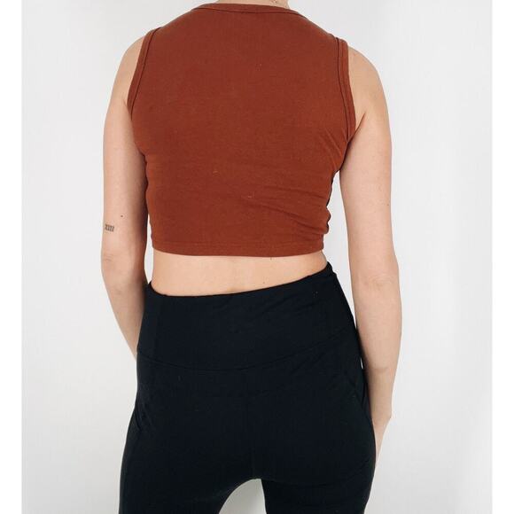 Women's Solid Brown Orange Jewel Neckline Crop Top Size Small - Picture 2 of 3